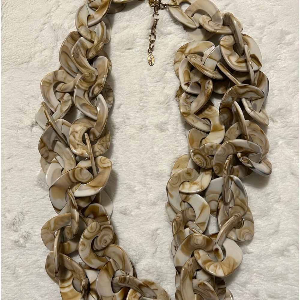 Sassy Jones Necklace